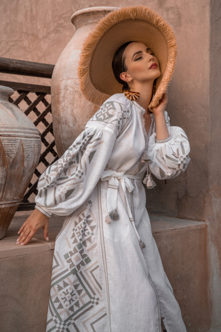 Gia long dress in white pastel