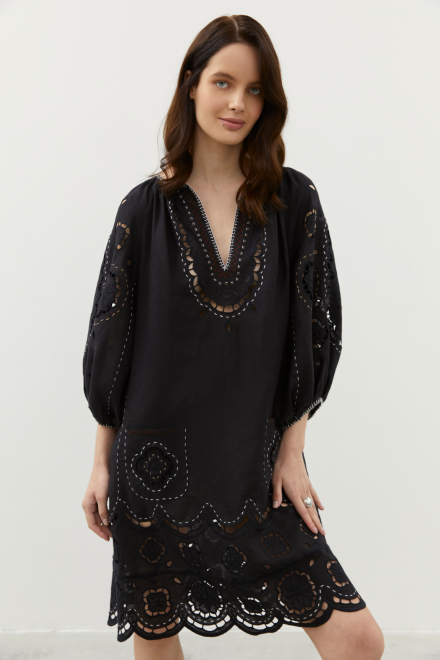 Merezhivo short dress in Black