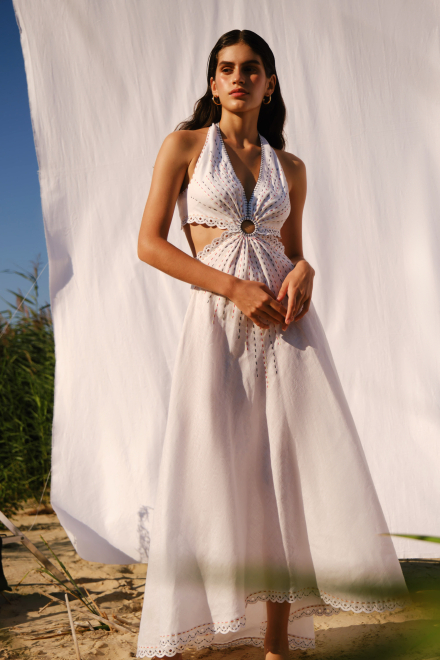 Merezhivo long ring dress in White