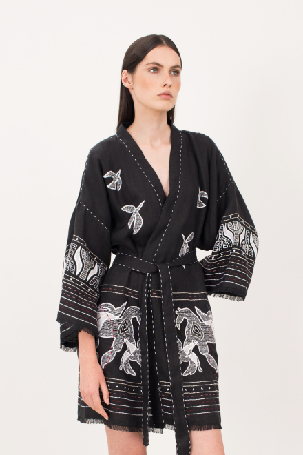 Animal realm short kimono in Black