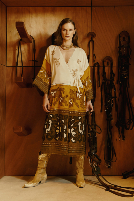 Animal realm long kimono in Ivory - Ochre - Golden green