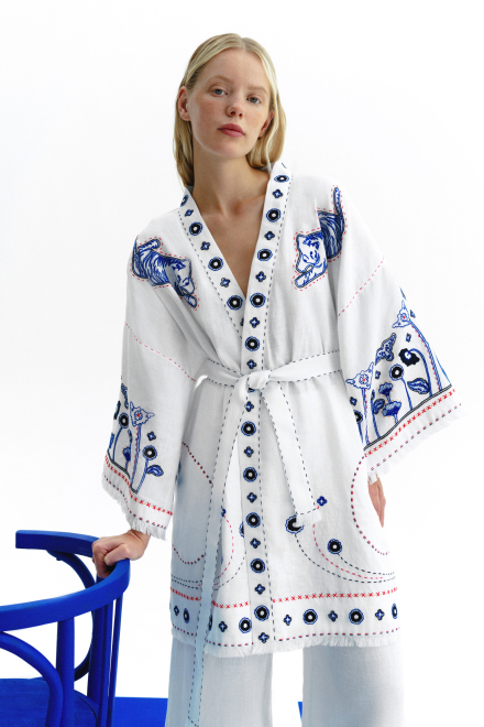Eames kimono in White