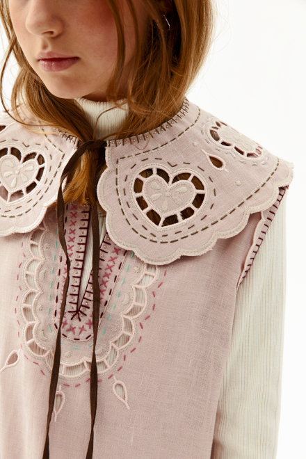 Merezhivo Collar in Baby Pink