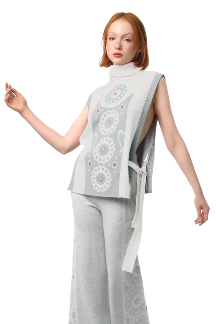 Daisy soulwarmer in Light grey - White ice