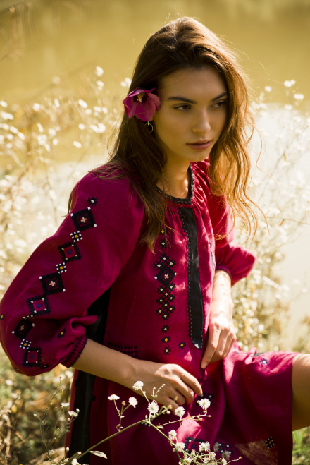 Striy short dress in Magenta